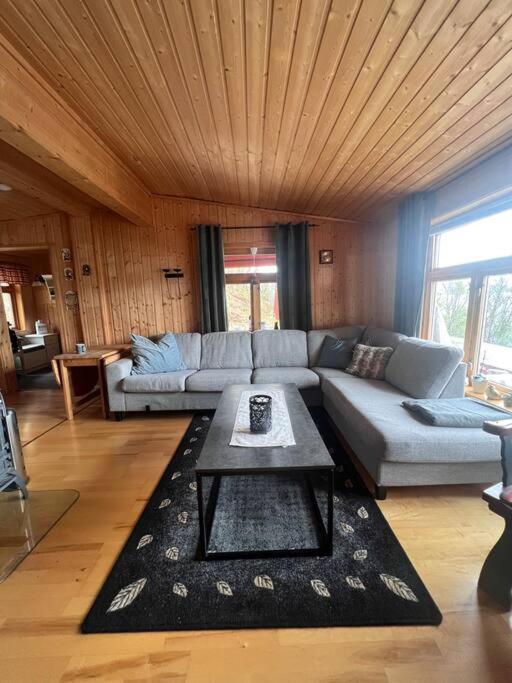 Cozy And Spacious Cabin Svensby Extérieur photo