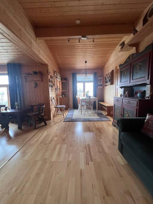Cozy And Spacious Cabin Svensby Extérieur photo